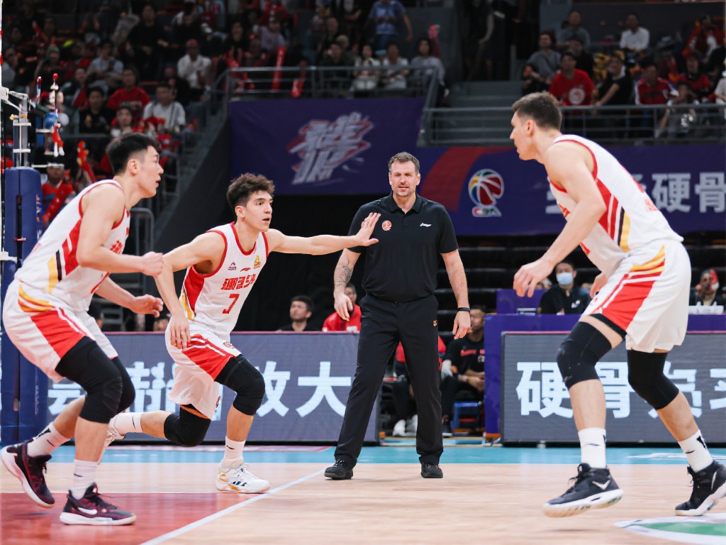 惊喜在即！戴维斯或放弃皇马转会，夏季与拜仁续约在望