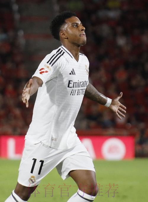 队报-姆巴佩西甲首秀表现平平 他仍需适应中路位置